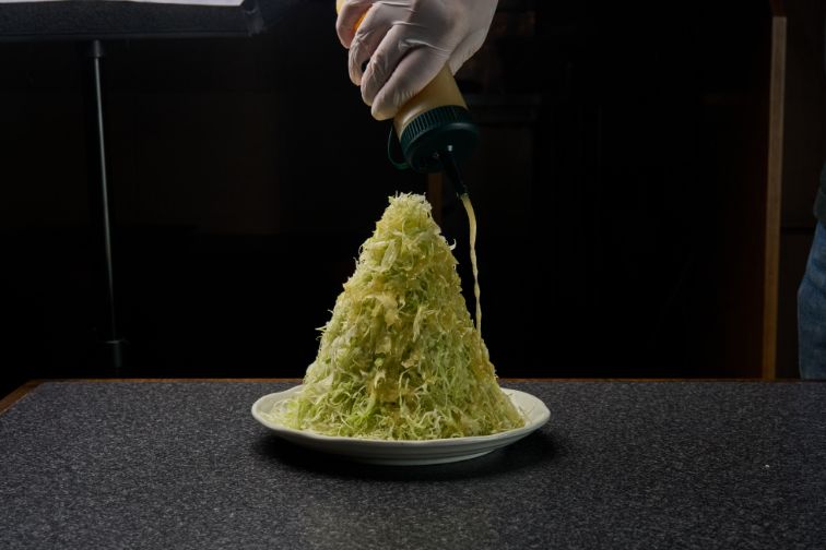 名物千切りキャベツサラダ